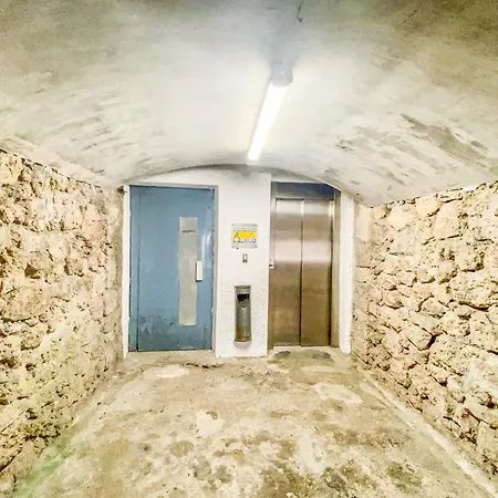 Apartment In Near